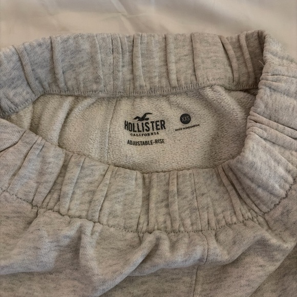Hollister Heather Gray Sweatpants - Picture 5 of 5
